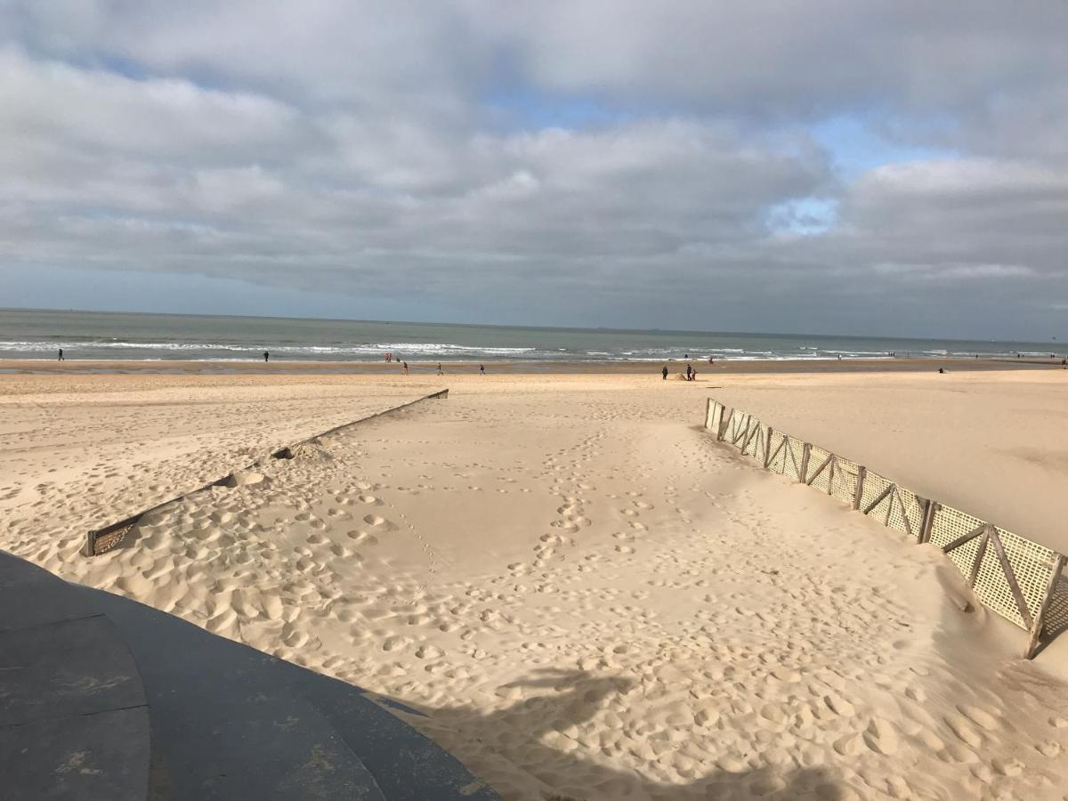 Panoramic Seaview Apartment With Free Private Garage Ostende Exteriér fotografie