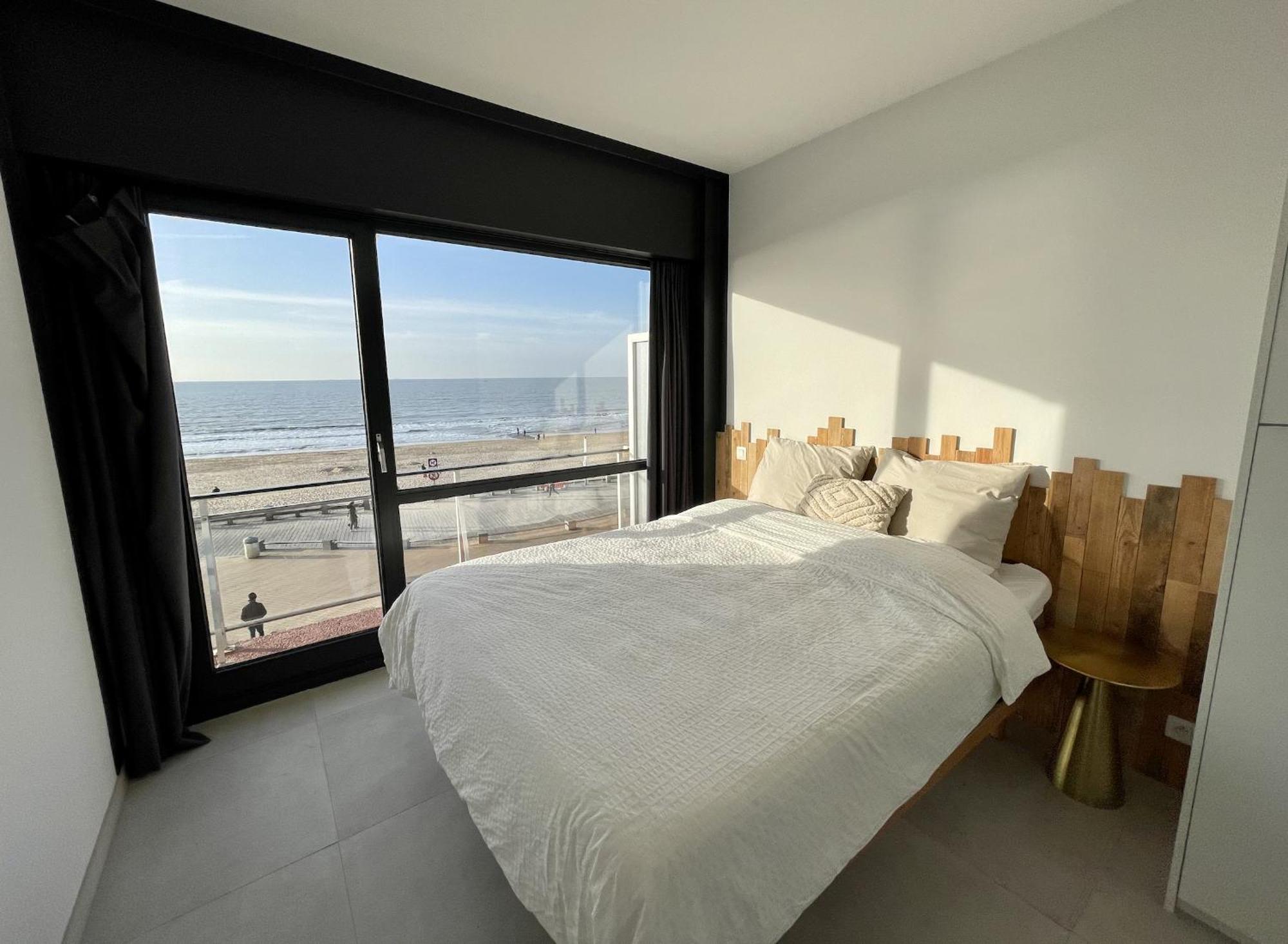 Panoramic Seaview Apartment With Free Private Garage Ostende Exteriér fotografie